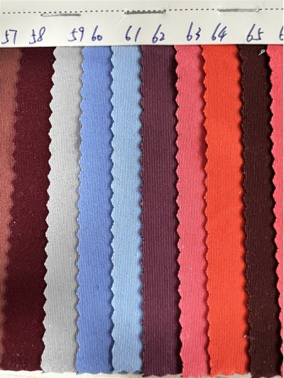 DG-BT  再生超細牛奶絲 成分：88%再生滌綸  12%氨綸  克重：180g/㎡  幅寬：160CM 細節-5